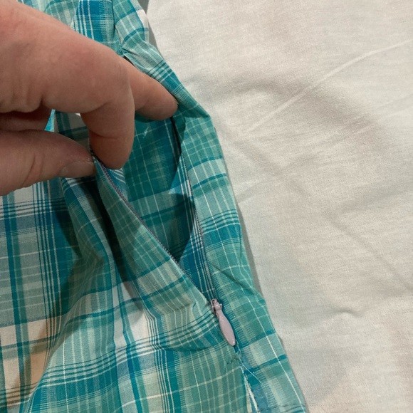 Women’s Dakini Sleeveless plaid BF Shirt! Size medium, NWT! - Picture 5 of 7